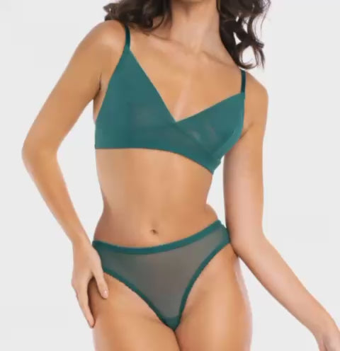 Load video: Gio Mystery Box – 6 Pairs of Sale Briefs / Thongs
